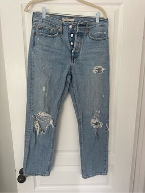 Light Blue Distressed Wedgie Straight